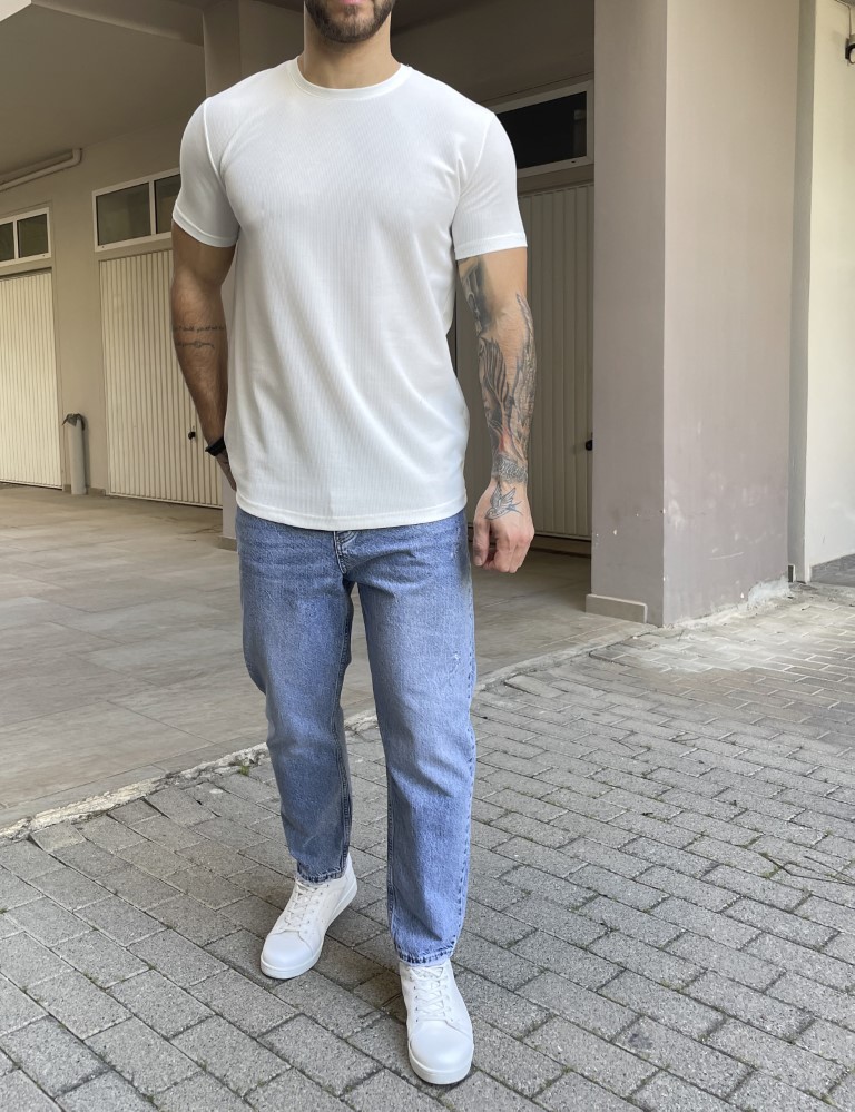 Ανδρική λευκή κοντομάνικη μπλούζα με ανάγλυφο ύφασμα R250330W φωτογραφία